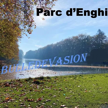 Bulle D Evasion Pres De Pairi Daiza Bed & Breakfast
