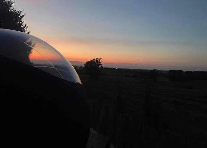 Bulle D Evasion Pres De Pairi Daiza Couette-café 3*