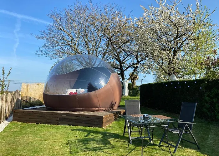 Bulle D Evasion Pres De Pairi Daiza Silly